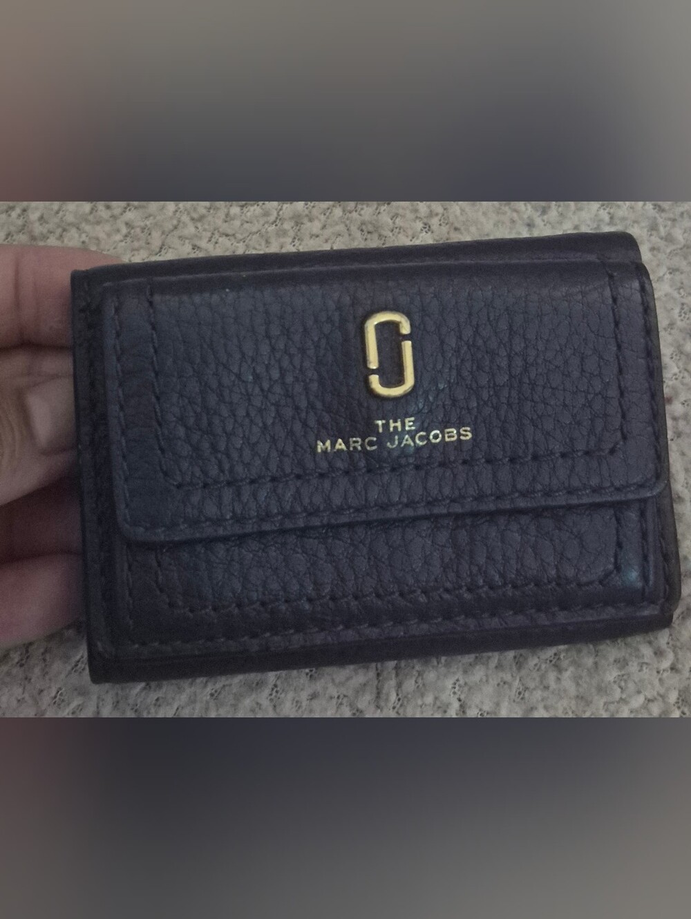 Trifold wallet